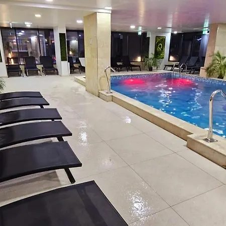 Bellmarina- And Pool Apartamento Năvodari