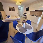 Bellmarina- And Pool Apartament Năvodari