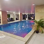 Bellmarina- And Pool Năvodari